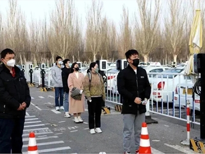 東方時(shí)尚駕校速成班多久能拿駕照?