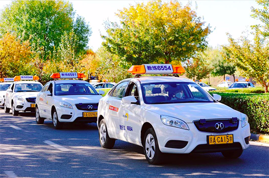 駕校告訴你機油燈閃爍是什么問題